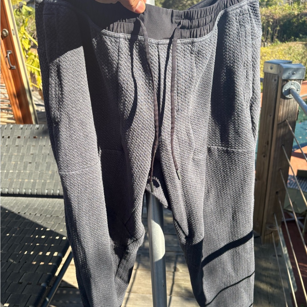 Men’s At Ease Lululemon jogger XXL